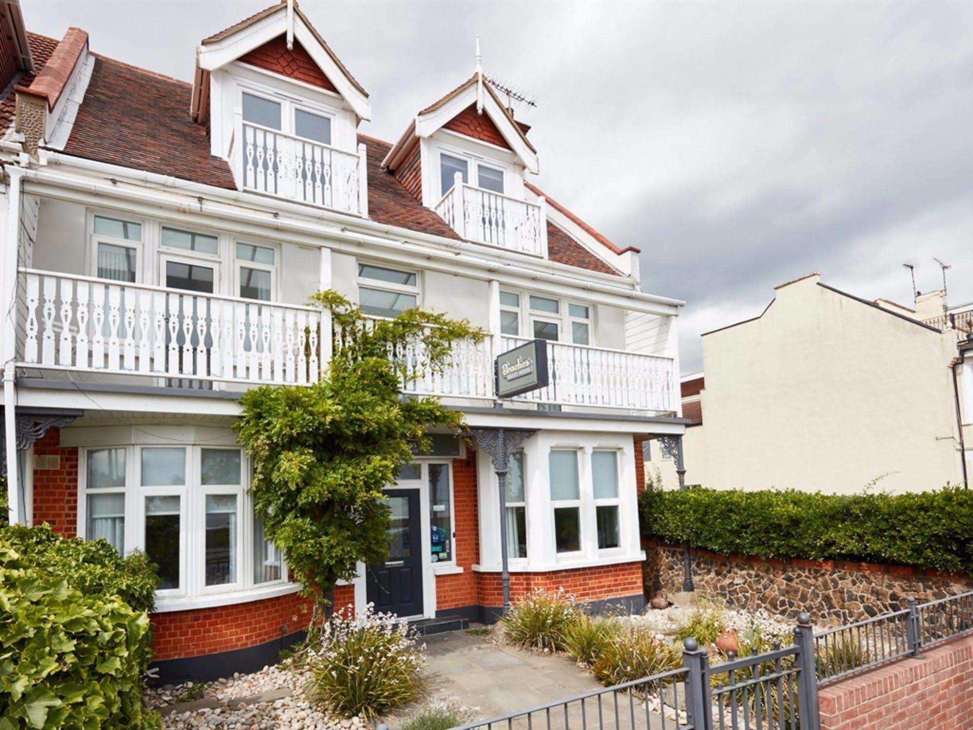 The Beaches Guest House (Adults Only) Southend-on-Sea Bagian luar foto